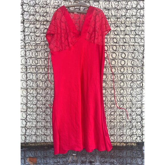 Vintage Lucie Ann II Red Lace Nylon Volup 3X Nightgown Negligee - Picture 1 of 1